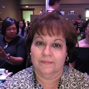 Meet your Posher, Cindy